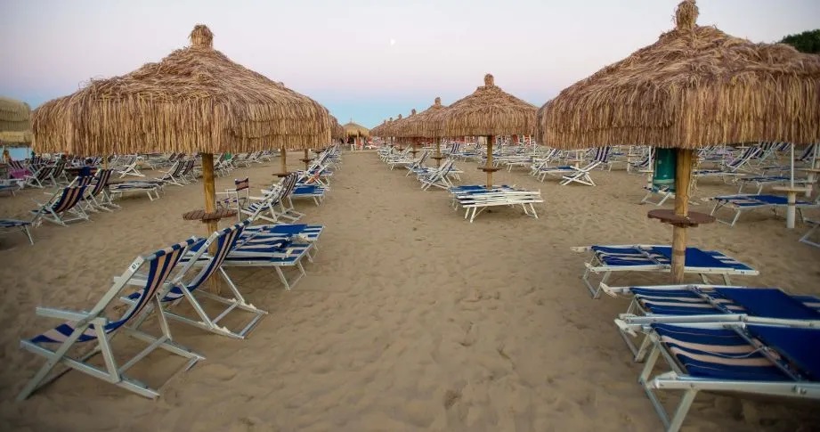 Spiaggia di Pineto — Hotel Roma