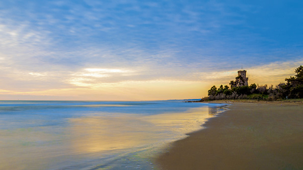 Spiaggia di Pineto e Torre del Cerrano